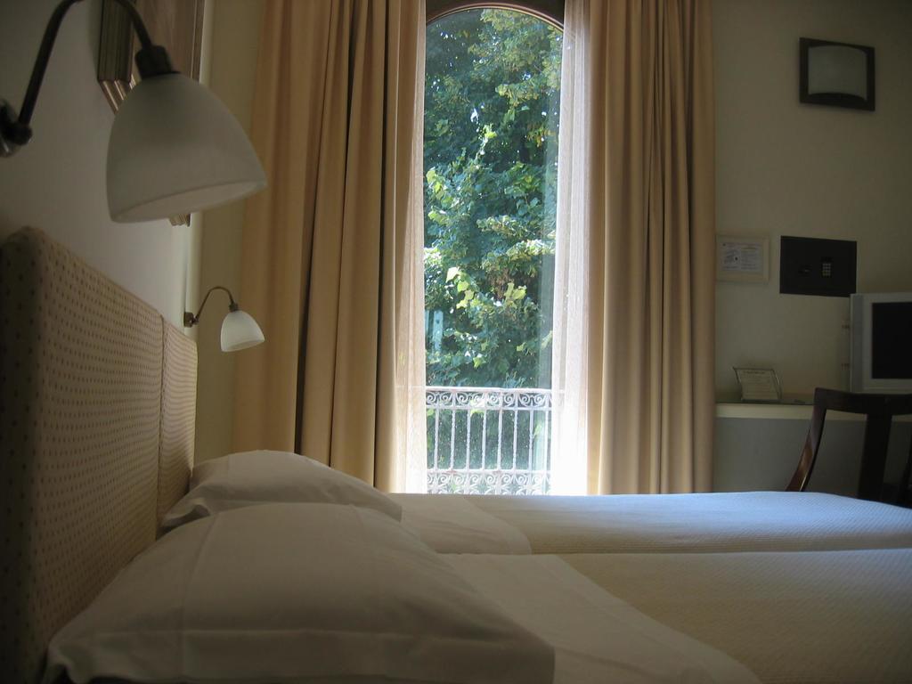 Al Melograno - Room&Breakfast Bolonha Exterior foto